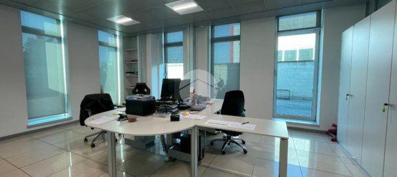 20غرفة مكتب في Magenta, Italy رقم 74863 8