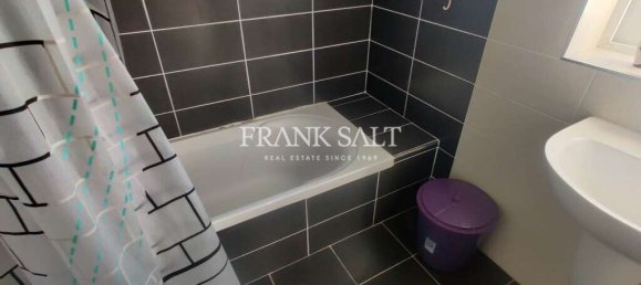 1 bedroom Penthouse in Saint Paul's Bay, Malta No. 10878 3