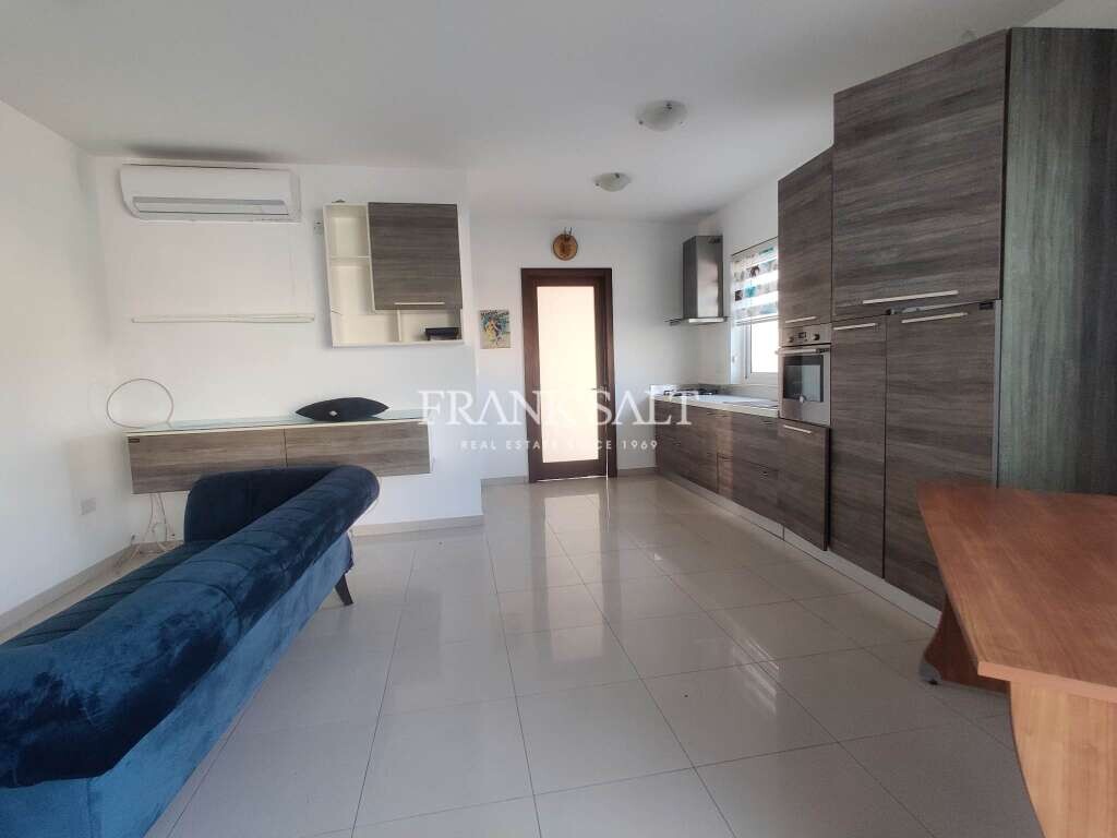 1 bedroom Penthouse in Saint Paul's Bay, Malta No. 10878