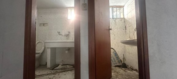 200m² Commercial property in Verona, Italy No. 257988 8