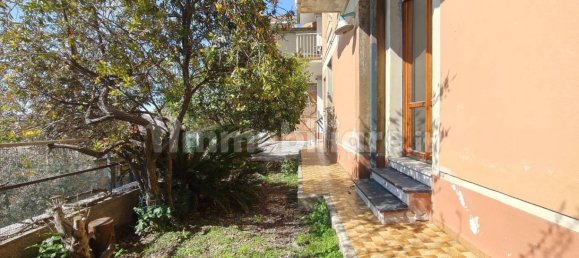 2 bedrooms Apartment in Genoa, Italy No. 101494 18