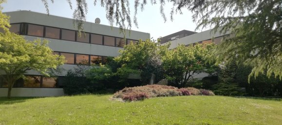 Edificio de 5 habitaciónes en Grandate, Italy No. 84067 16