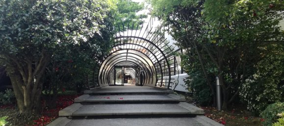 Edificio de 5 habitaciónes en Grandate, Italy No. 84067 13