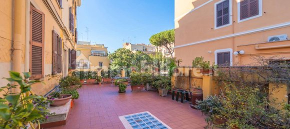 2 bedrooms Apartment in Rome, Italy No. 261919 35