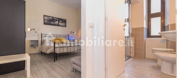 2 bedrooms Apartment in Rome, Italy No. 261919 5