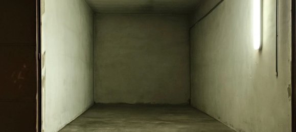 40m² Garage in Turin, Italy No. 339285 2