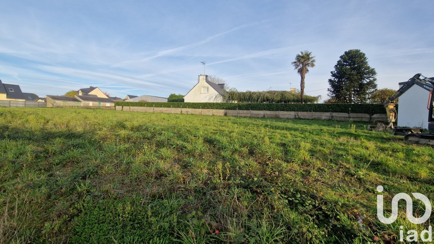  Land in Le Guerno, France No. 88234