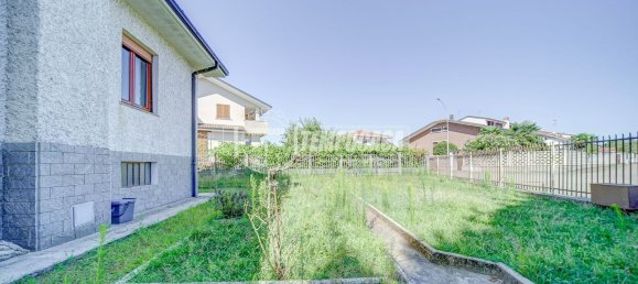 4 rooms Villa in Castano Primo, Italy No. 287710 25