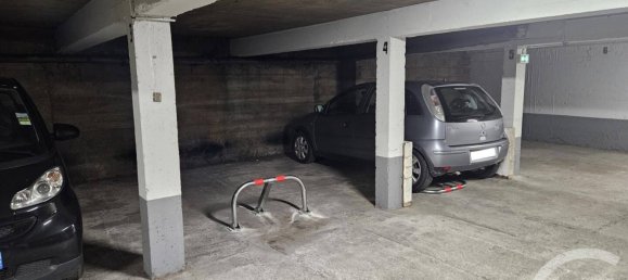 Парковка 8м² в Париж, Франция № 125813 2