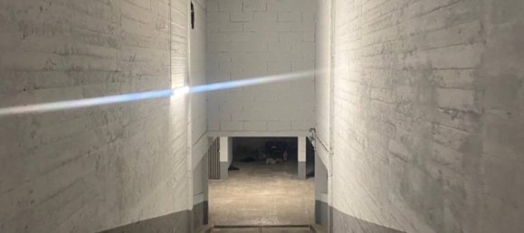 Парковка 8м² в Париж, Франция № 125813 3