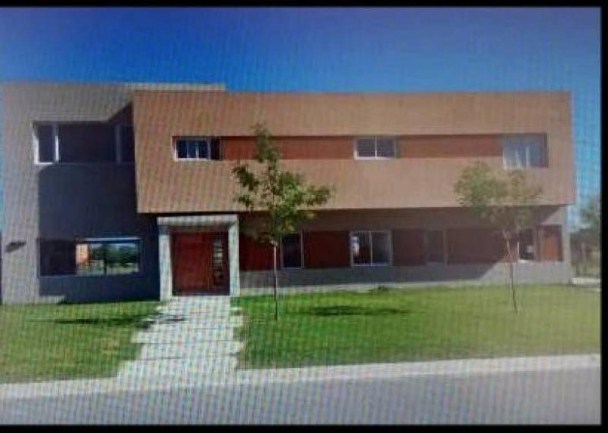 3 bedrooms House in Tigre, Argentina No. 71998