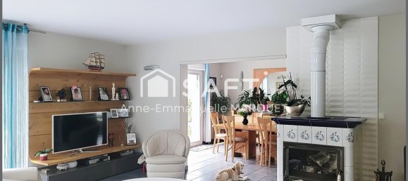 4 chambres Châteaux à Chilleurs-aux-Bois, France No. 158563 3