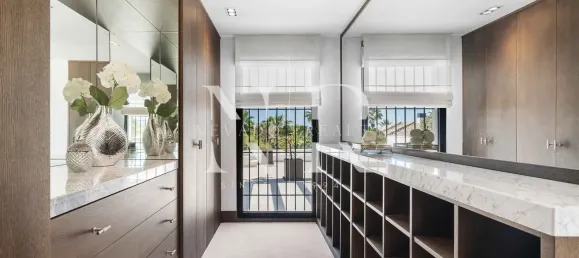 7 Schlafzimmer Villa in Marbella, Spain, Nr. 93215 24