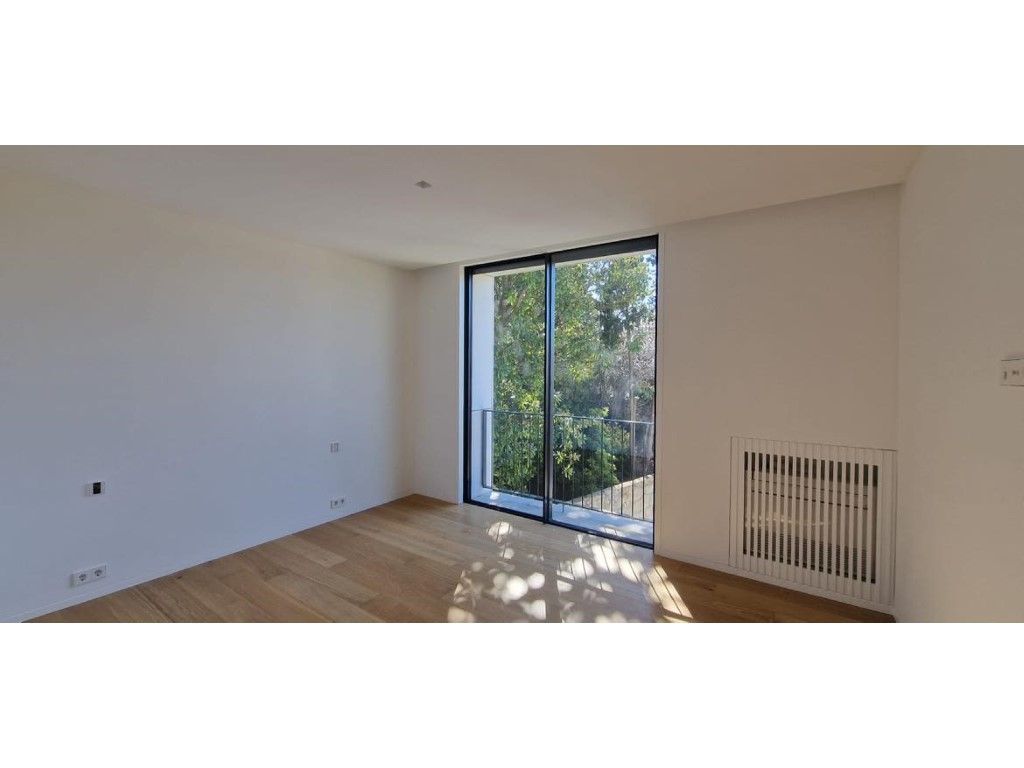 3 bedrooms Duplex in Porto, Portugal No. 44409