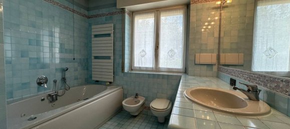 Вилла с 6 спальнями в Парабьяго, Италия № 362269 45