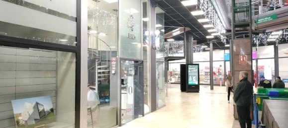 42m² Commercial property in A Coruna, Spain No. 49056 8