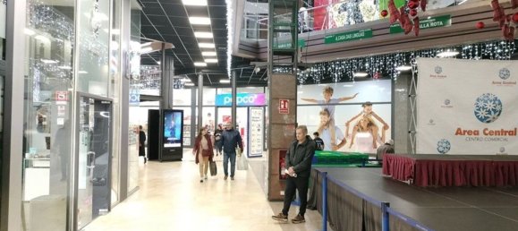 42m² Commercial property in A Coruna, Spain No. 49056 2