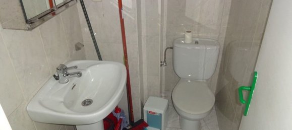 42m² Commercial property in A Coruna, Spain No. 49056 17