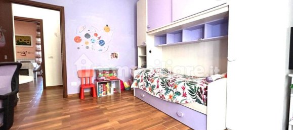 2 Schlafzimmer Wohnung in Malnate, Italy, Nr. 360847 12