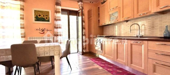 2 Schlafzimmer Wohnung in Malnate, Italy, Nr. 360847 3