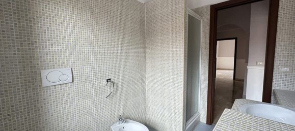 2 bedrooms Apartment in Rome, Italy No. 329372 28