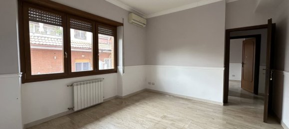 2 bedrooms Apartment in Rome, Italy No. 329372 21
