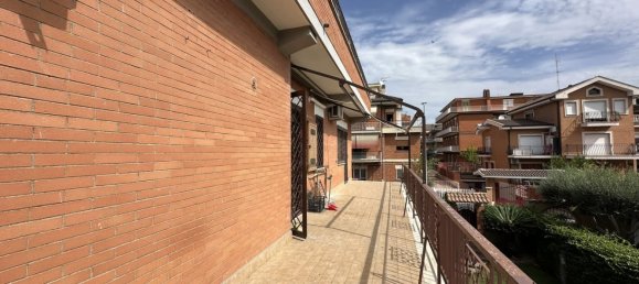 2 bedrooms Apartment in Rome, Italy No. 329372 16