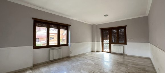 2 bedrooms Apartment in Rome, Italy No. 329372 5