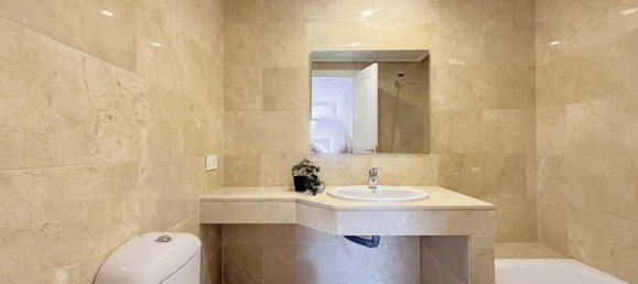 3 bedrooms Penthouse in San Luis de Sabinillas, Spain No. 166206 32