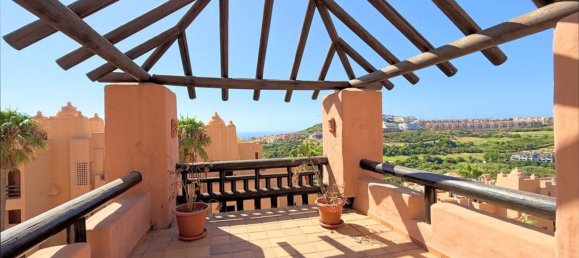 3 bedrooms Penthouse in San Luis de Sabinillas, Spain No. 166206 2