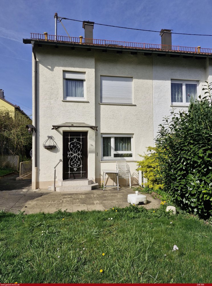 3 غرف نوم تاون هاوس في Goppingen, Germany رقم 2117