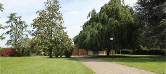 Villa de 6 dormitorios en Bernareggio, Italy No. 62303 15