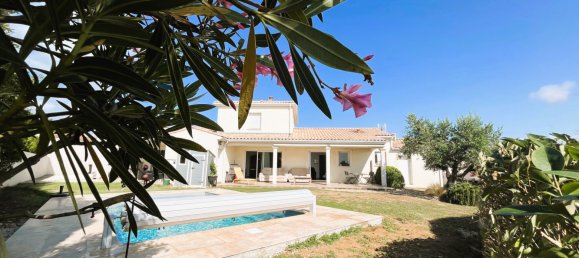 5 bedrooms Villa in Meschers-sur-Gironde, France No. 277298 2