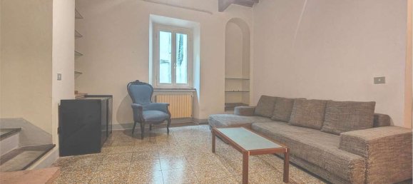 4 bedrooms Apartment in Lucca, Italy No. 373045 6