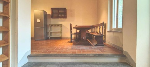 4 bedrooms Apartment in Lucca, Italy No. 373045 8