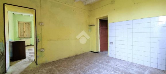 4 bedrooms House in Bagnolo San Vito, Italy No. 113303 16