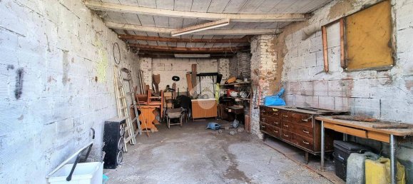 4 bedrooms House in Bagnolo San Vito, Italy No. 113303 39