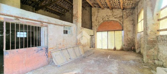 4 bedrooms House in Bagnolo San Vito, Italy No. 113303 34