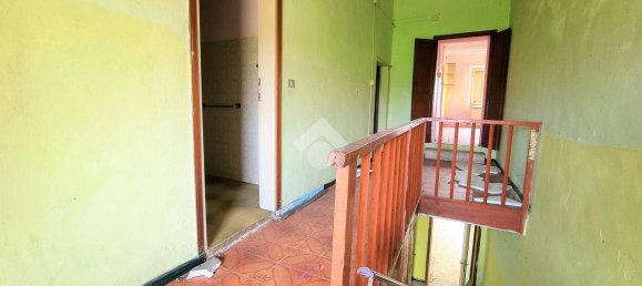 4 bedrooms House in Bagnolo San Vito, Italy No. 113303 21