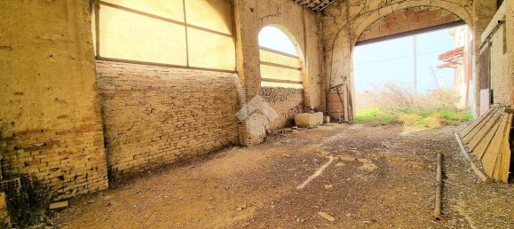 4 bedrooms House in Bagnolo San Vito, Italy No. 113303 38