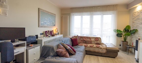 3 rooms Apartment in Grugliasco, Italy No. 25225 10