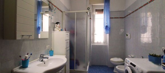 Квартира с 3 комнатами в Комо, Италия № 122933 8