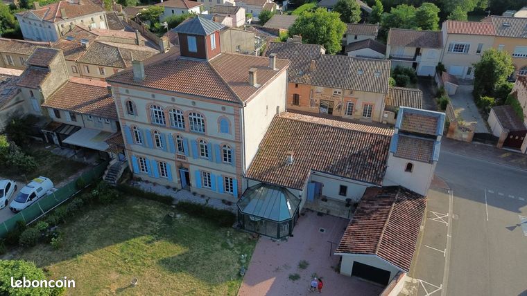 Вилла с 20 комнатами в Верхняя Гаронна, Франция № 312754