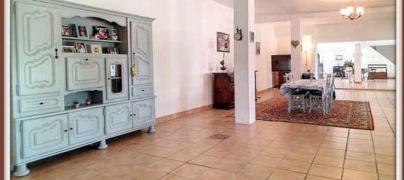 Casa de 8 dormitorios en Lucay-le-Male, France No. 65861 2