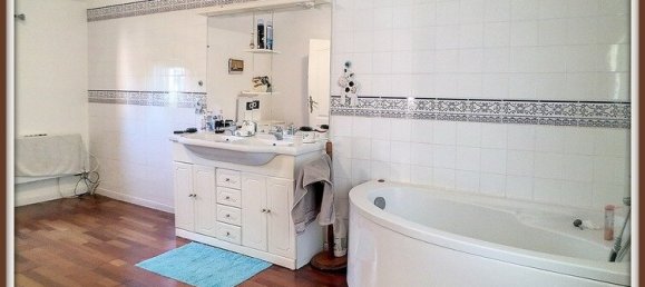 Casa de 8 dormitorios en Lucay-le-Male, France No. 65861 9