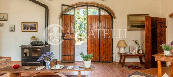 5 bedrooms House in Trequanda, Italy No. 91110 17