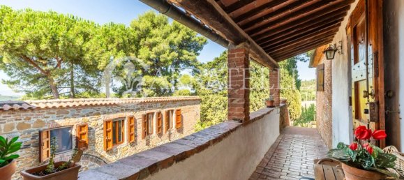 5 bedrooms House in Trequanda, Italy No. 91110 32