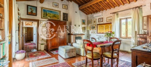 5 bedrooms House in Trequanda, Italy No. 91110 13