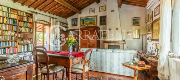 5 bedrooms House in Trequanda, Italy No. 91110 14