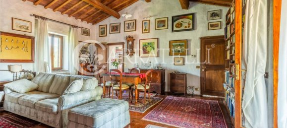 5 bedrooms House in Trequanda, Italy No. 91110 15